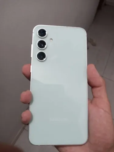 S23 FE semi novo Troco/Vendo