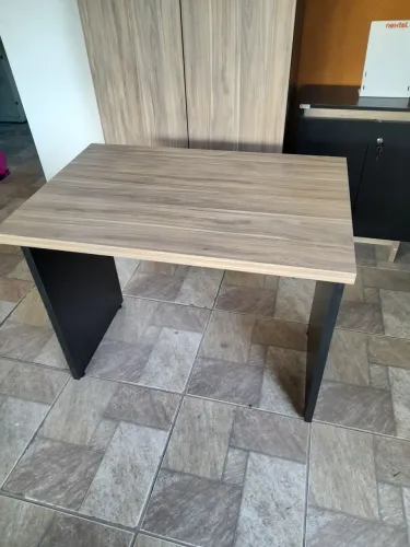 Mesa reta escrivaninha - Nova