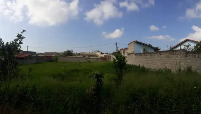 Terreno à venda, 900 m² por R$ 80.000,00 - Fazendinha - Araruama/RJ