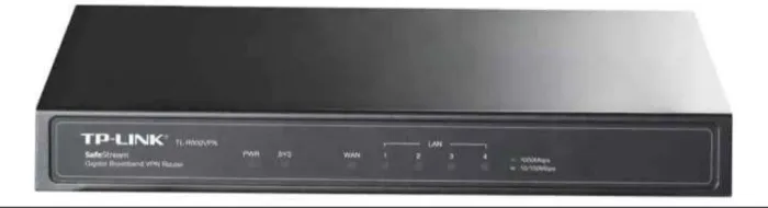 Roteador TP-Link SafeStream TL-R600VPN preto 127/220V