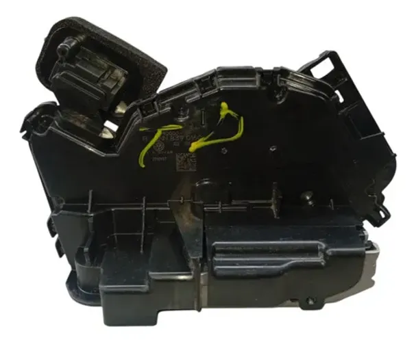 Fecho Capô Traseiro Direito VW T-Cross Comfortline 1.0 TSI 2024