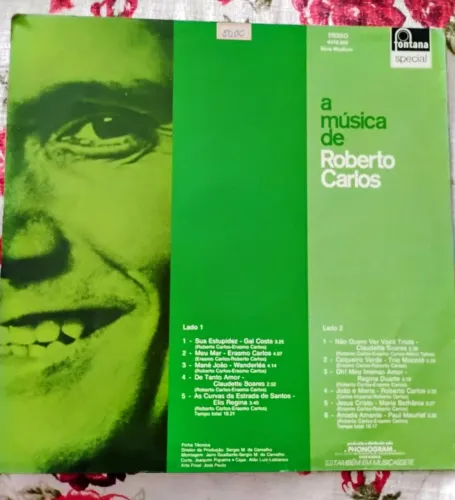 Vendo discos de vinil usados em bom estado.