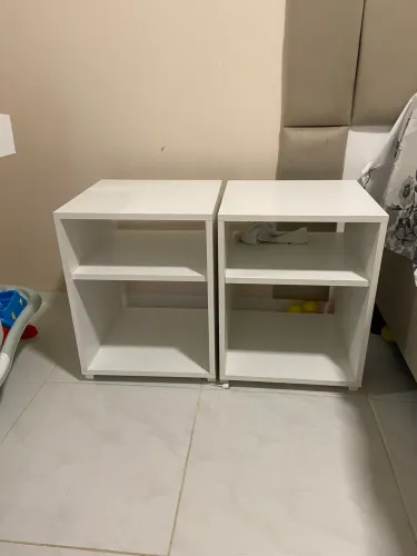 Mesinha de canto para cama