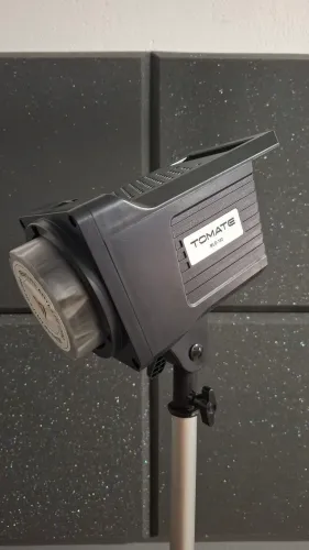 Luz de led bowens Tomate MLG-102 (Foto e Vídeo)