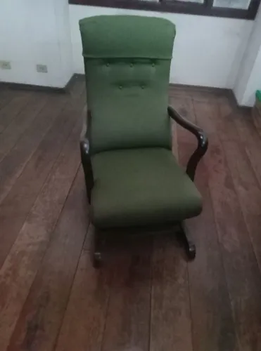 Poltrona de balanço verde