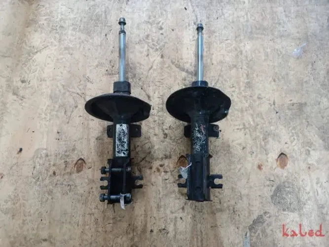 Par de Amortecedores e torres dianteiras Fiat Marea 99-06