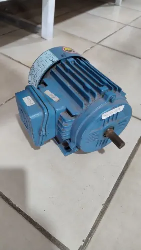 Motor Elétrico trifásico 1cv blindado 