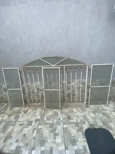 Porta e Janelas de Ferro