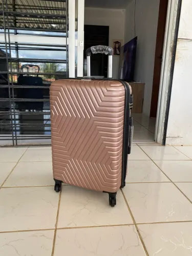 Mala Grande de Bordo 23Kg cor Rosê Nova