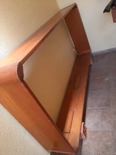 cama de solteiro em cerejeira com estrado