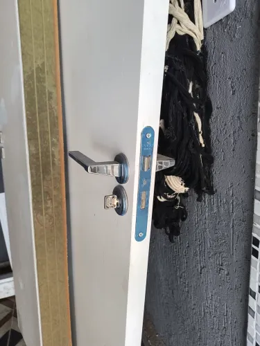 portas para banheiro 