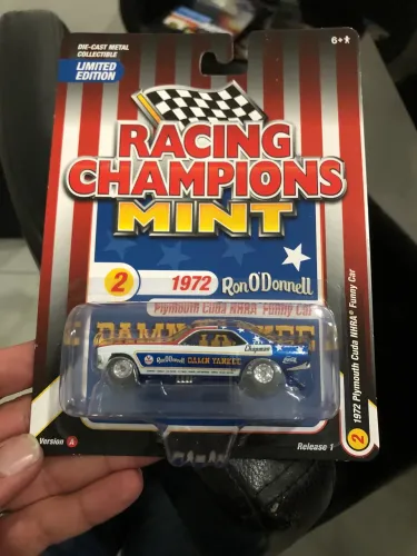 1972 Plymouth Cuda NHRA Funny car Racing Champions Mint