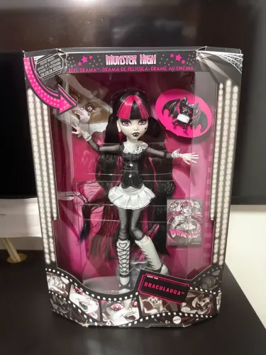 (Lacrada sem poster 2025) boneca monster high draculaura reel drama