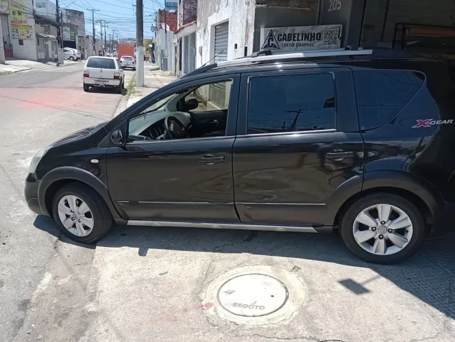 Nissan Livina X-gear Sl/X-gear 1.8 Flex F. Aut. 2013