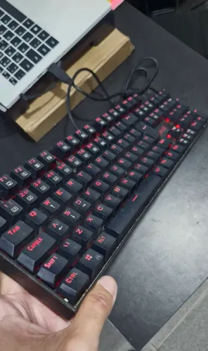 Teclado Gamer Mecânico RGB Reddragon