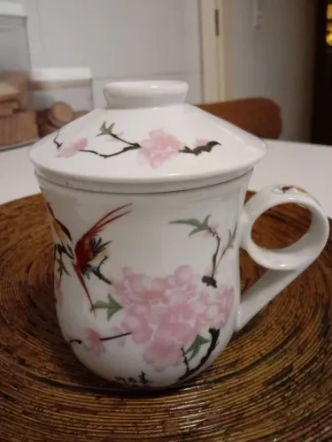Chaleirinha individual de chá com tampa e filtro e porcelana!!! - Flores e pássaros