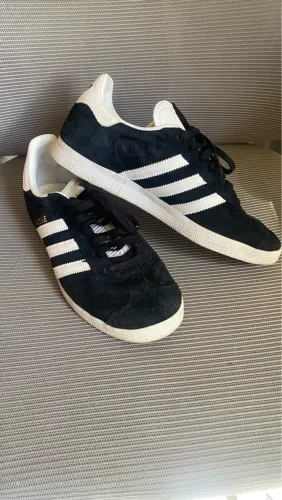 Adidas Gazelle - Preto e Branco