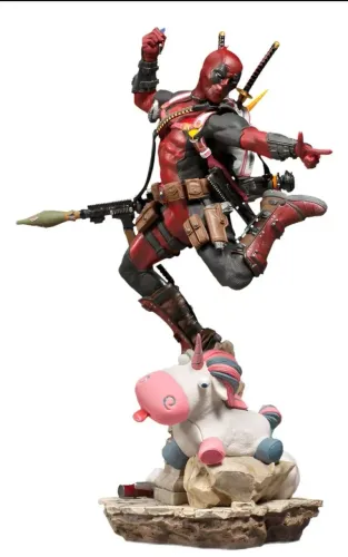 Deadpool Iron Studios