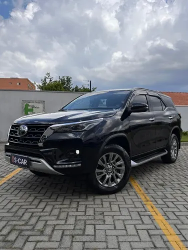 Toyota Hilux SW4 SRX 4X4 2.8 TDI 16V Dies. Aut. 2023