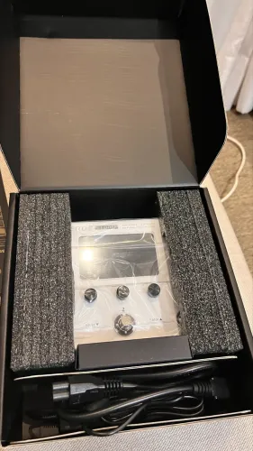 Pedaleira Hotone Ampero Stomp