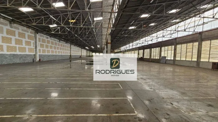 Galpão para alugar, 3600 m² por R$ 85.000,00/mês - Jardim Portinari - Diadema/SP