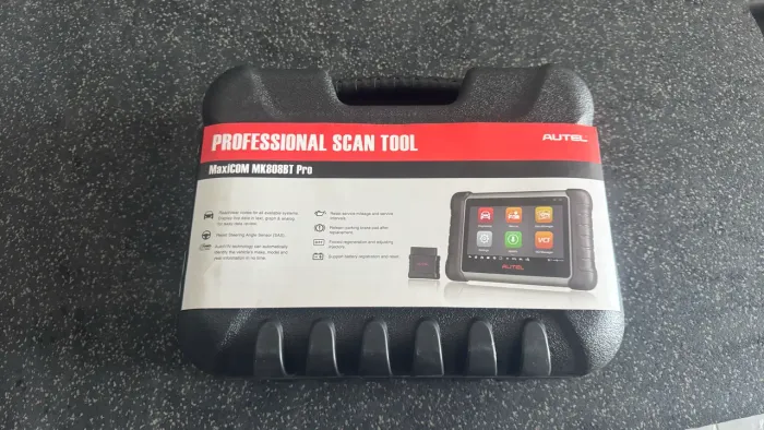 Scanner Automotivo AUTEL MaxiCOM MK808BT Pro