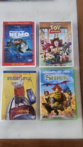 DVDs ( 4) infantis classicos 
