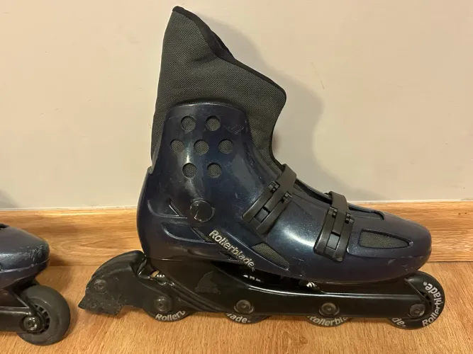 Patins (42-44BR) Rollerblade original com detalhes