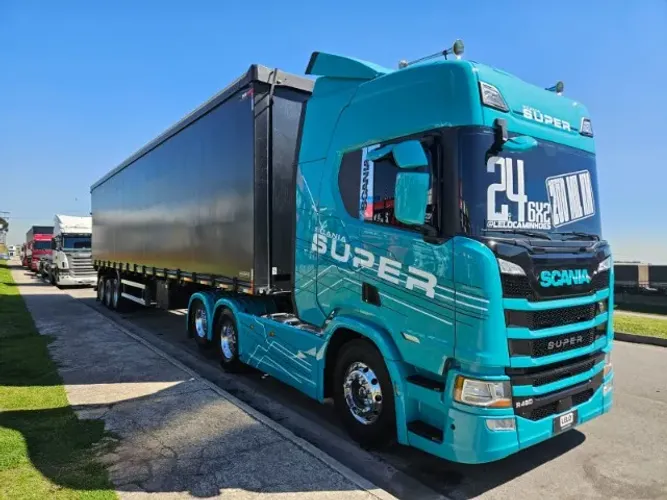 Scania R460 SUPER Ano 24 180 mil km geladeira + Sider 4 Eixo Librelato Ano 25 0km 30plts