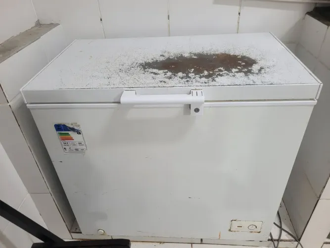 Freezer com defeito 2 anos de uso