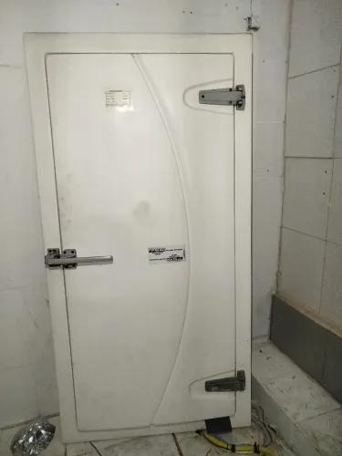 Porta para camara fria