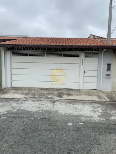 Casa dos seus sonhos no Parque Califórnia, em Jacareí - com 3 dormitórios, sendo 1 suíte,
