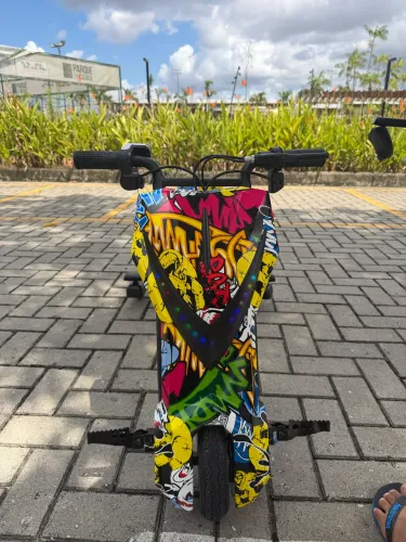 Triciclo elétrico