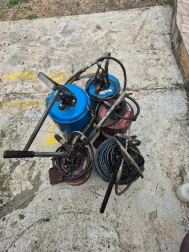 BOMBAS DE GRAXAS DIVERÇOS TAMANHOS DE 5 KG, 7KG E 14 KG - USADAS