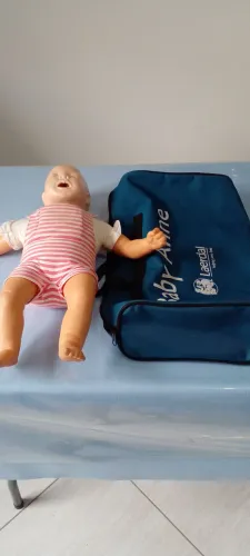 Simulador bebê para RCP e Desrngasgo