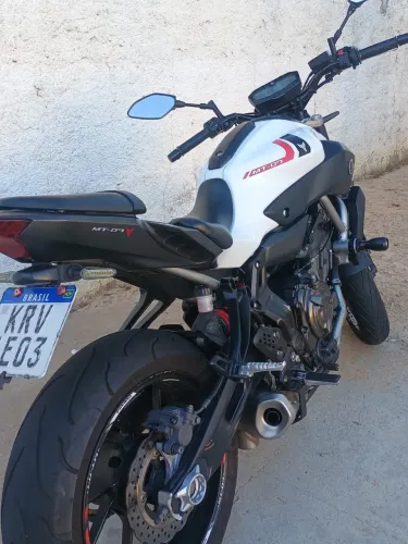 Moto Yamaha MT 07