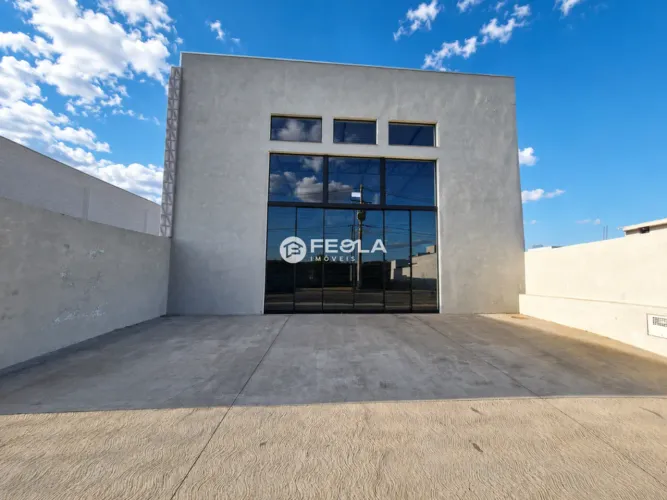 Salão para alugar em Santa Bárbara D'Oeste, Reserva Centenária, com 249 m²