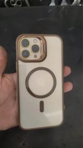 iPhone 13 Pro Max gold
