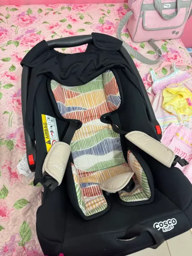 CARRINHO E BEBÊ CONFORTO COSCO