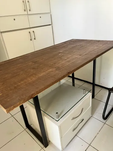 Mesa para escritório