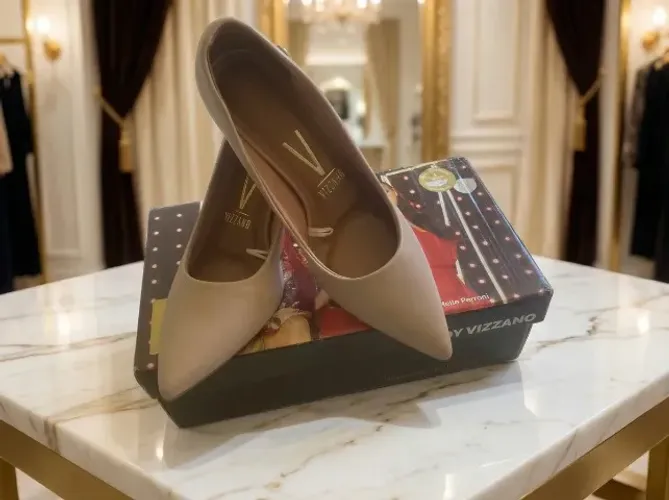 Scarpin Vizzano nude novo n.34