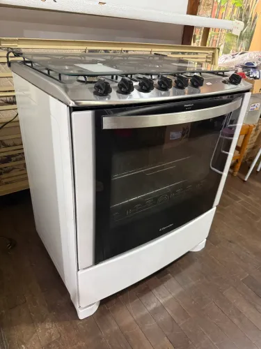 Fogão 6 bocas Electrolux