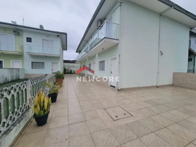 Casa de Vila em Rua Victor Augusto Mesquita - Massaguaçu - Caraguatatuba/SP
