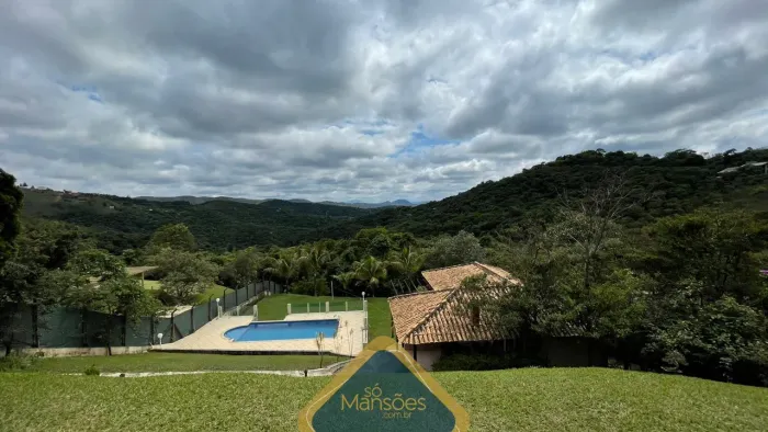 Casa de 450m² à venda no Condomínio Parque do Engenho.