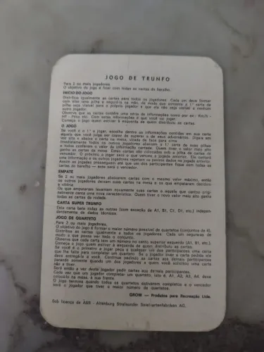 carta de regras antiga do jogo Super Trunfo da marca Grow