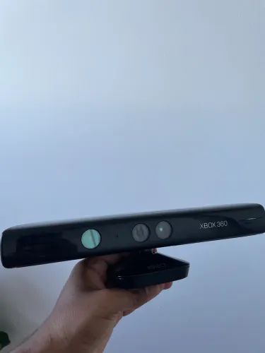 Kinect Xbox 360 (acompanha 1 jogo)