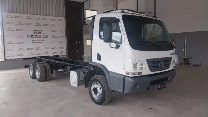 m benz accelo 1016