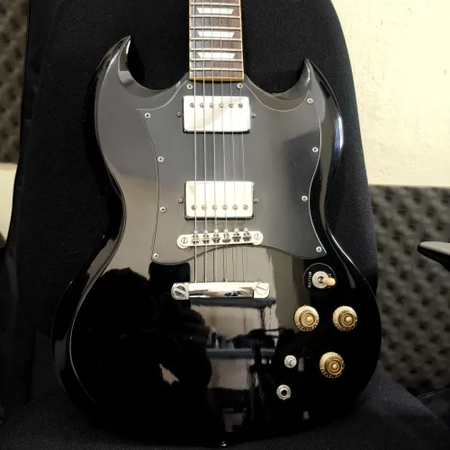 Kit completo Guitarra + amp + pedaleira e cabos
