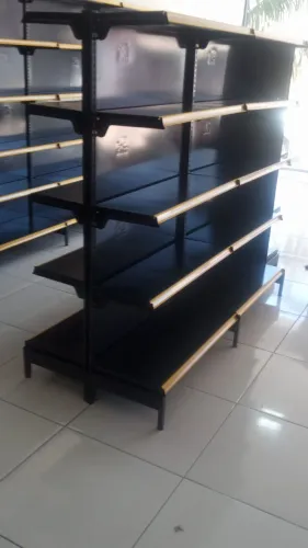 Gôndolas pra farmácia , comércio em geral
