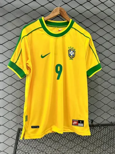 CAMISA RETRÔ T. 1.1 R$ 180,00